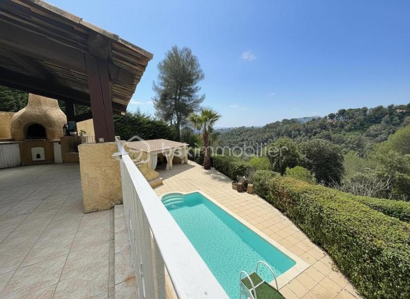Villa - 175 m² - 5 pièces