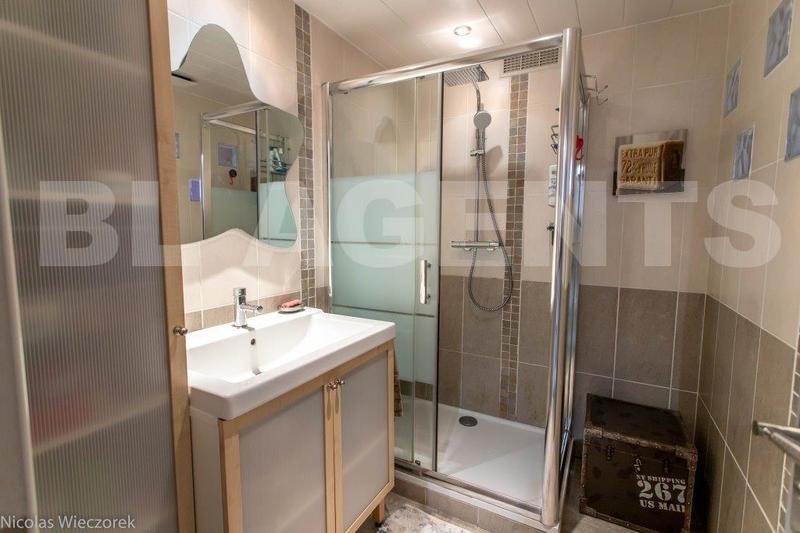 Pavillon - 110 m² - 6 pièces