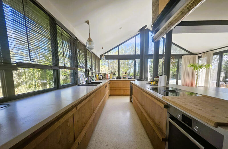 Maison - 160 m² - 5 pièces