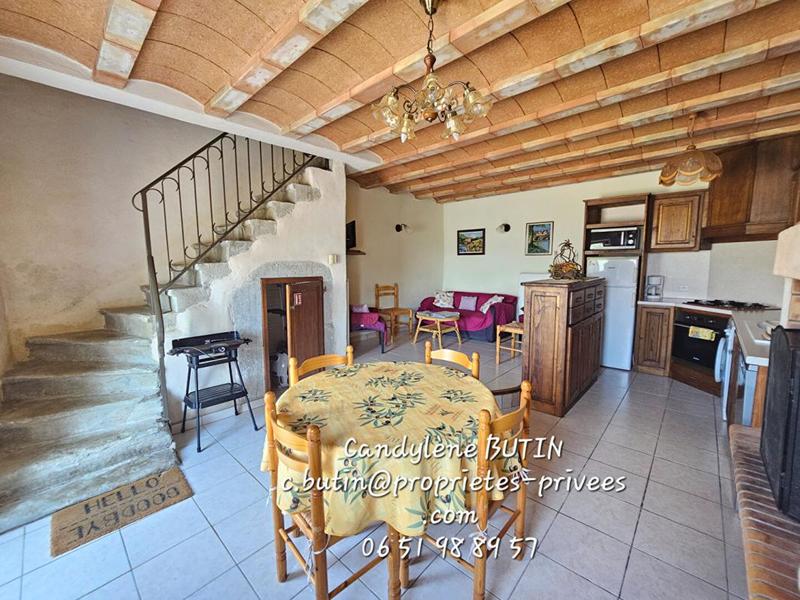 Maison - 220 m² - 10 pièces