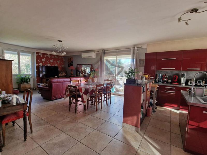 Maison - 197 m² - 8 pièces