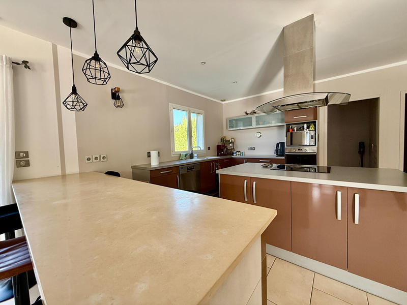 Maison - 170 m² - 5 pièces