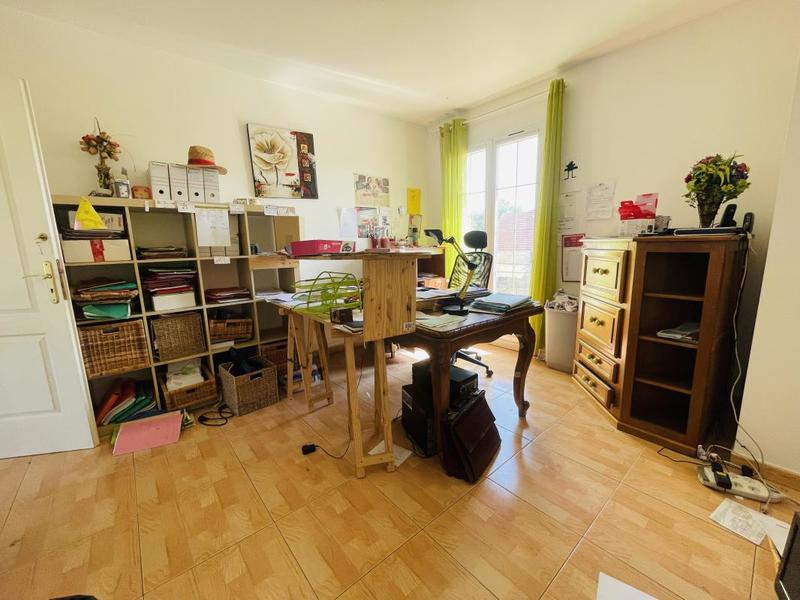 Maison - 232 m² - 8 pièces