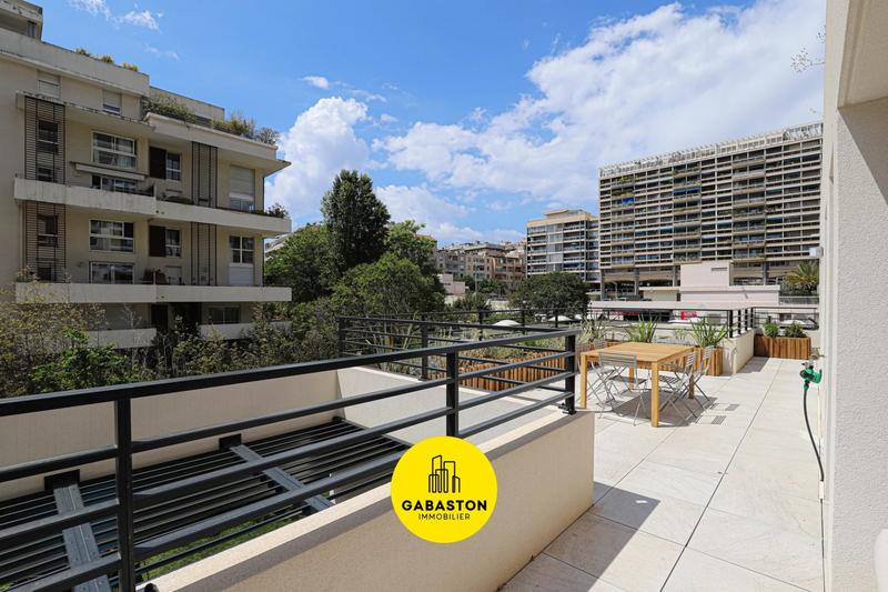 Appartement - 132 m² - 4 pièces