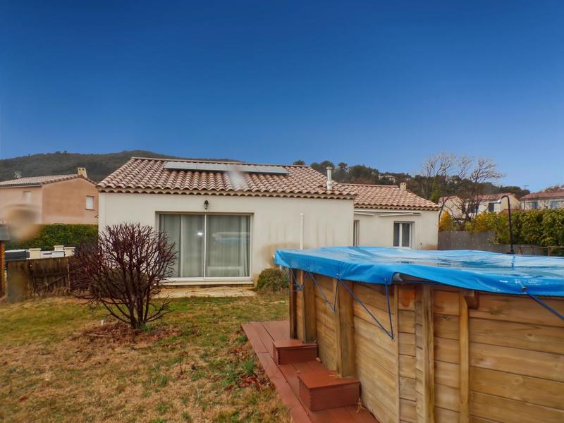 Villa - 90 m² - 4 pièces