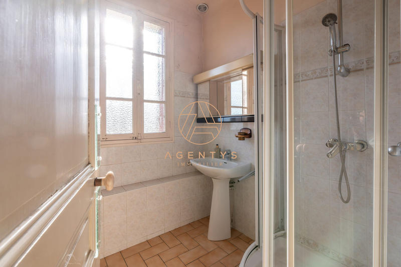 Maison - 162 m² - 7 pièces