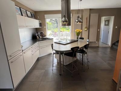 Maison - 170 m² - 7 pièces