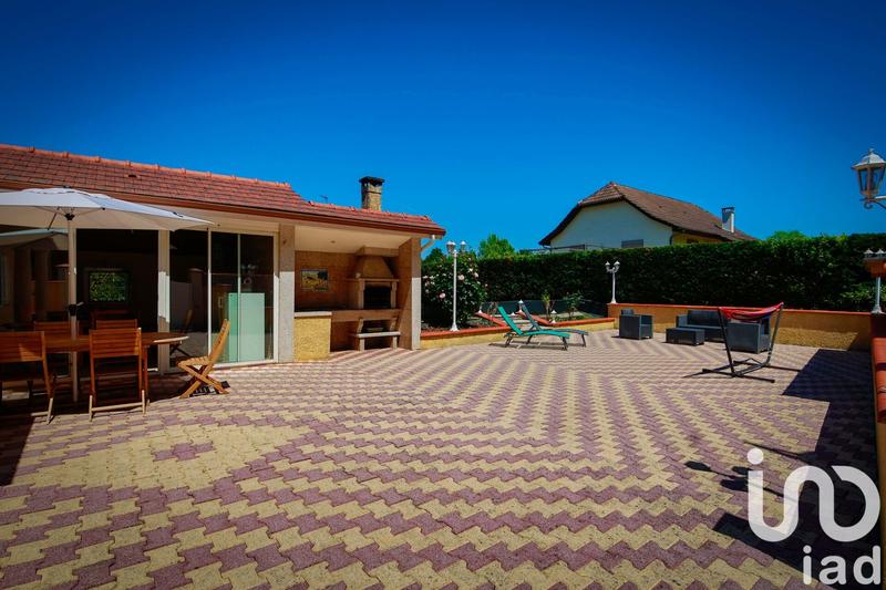 Maison - 175 m² - 9 pièces