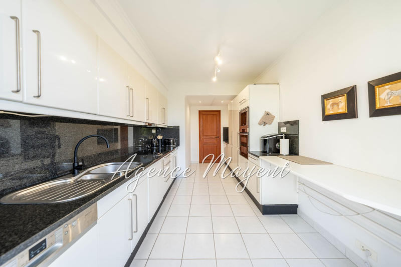 Appartement - 120 m² - 4 pièces