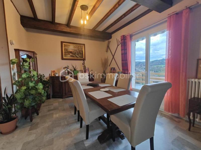 Maison - 85 m² - 5 pièces