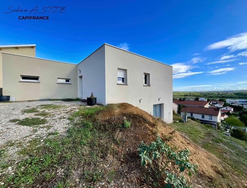 Maison - 144 m² - 6 pièces