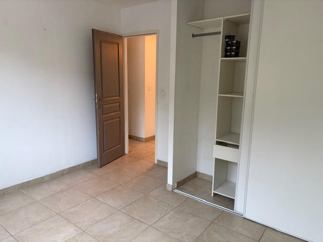 Appartement - 77 m² - 3 pièces