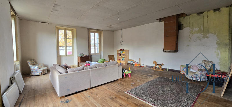 Maison - 200 m² - 4 pièces
