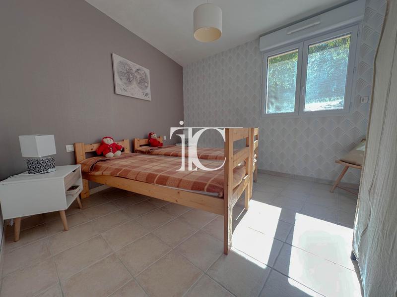 Maison - 121 m² - 5 pièces