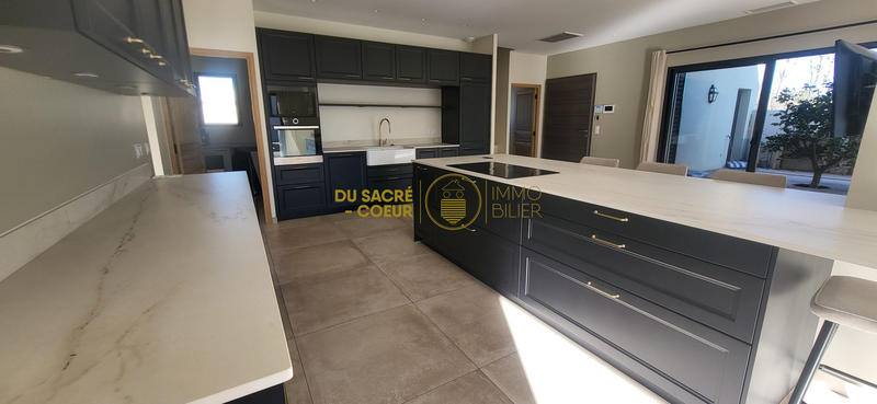 Villa - 169 m² - 5 pièces