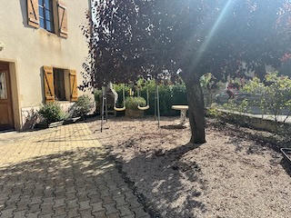 Maison de village - 100 m² - 4 pièces