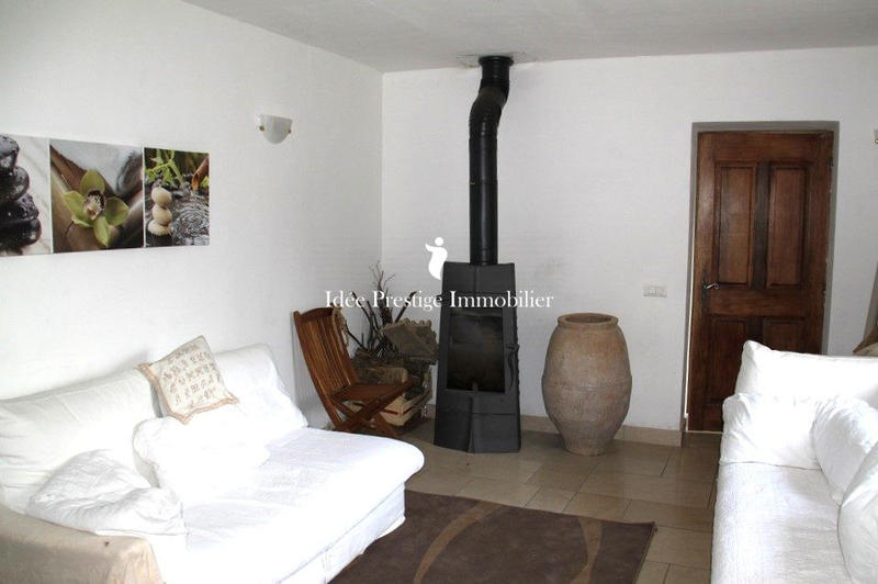 Maison - 233 m² - 11 pièces