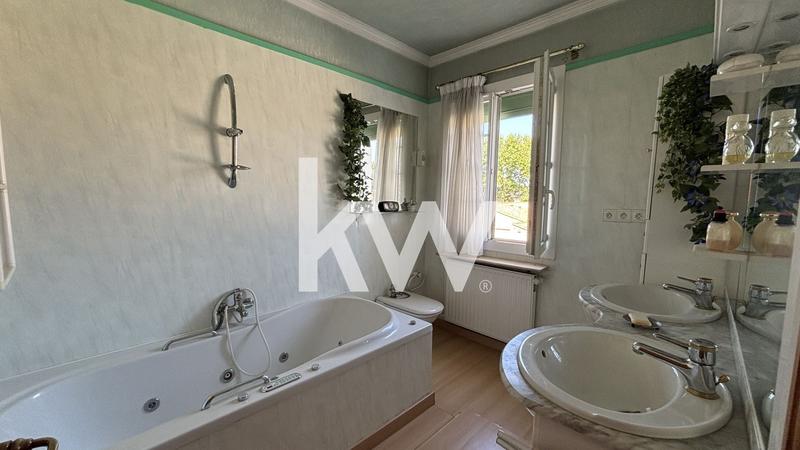 Maison - 162 m² - 5 pièces