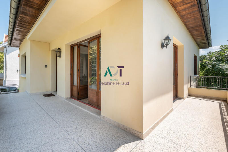 Maison - 146 m² - 6 pièces