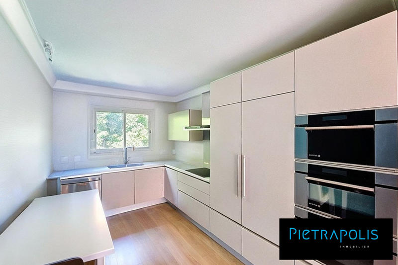 Appartement - 127 m² - 5 pièces