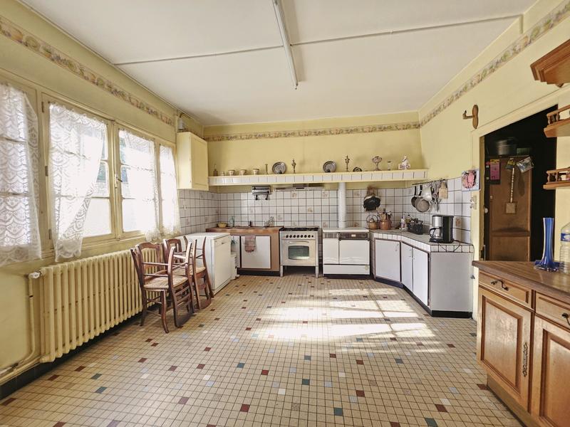 Maison de maîtres - 230 m² - 8 pièces