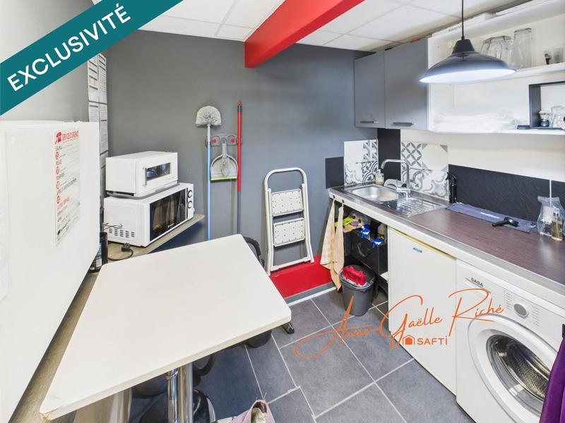 Local commercial - 179 m² - 5 pièces