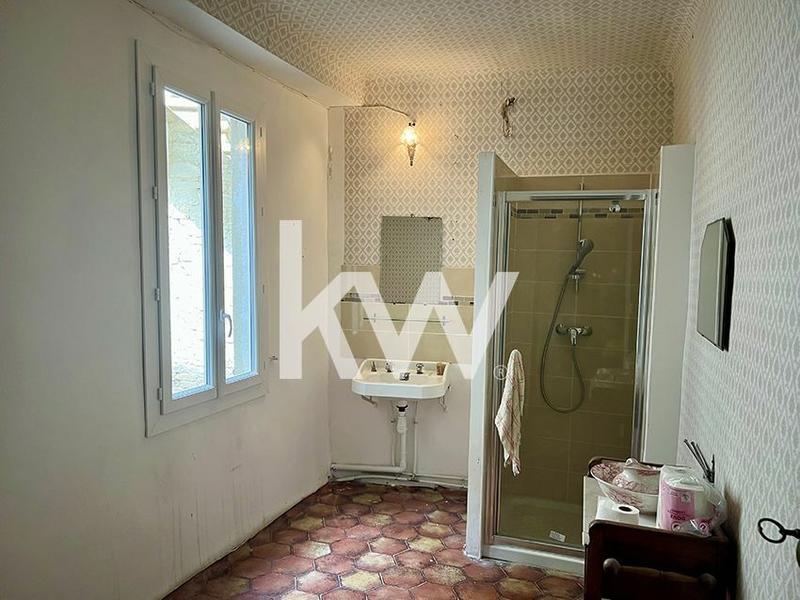 Maison - 280 m² - 5 pièces