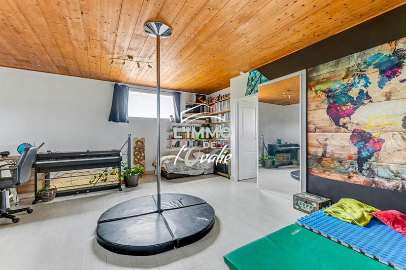 Maison - 170 m² - 5 pièces