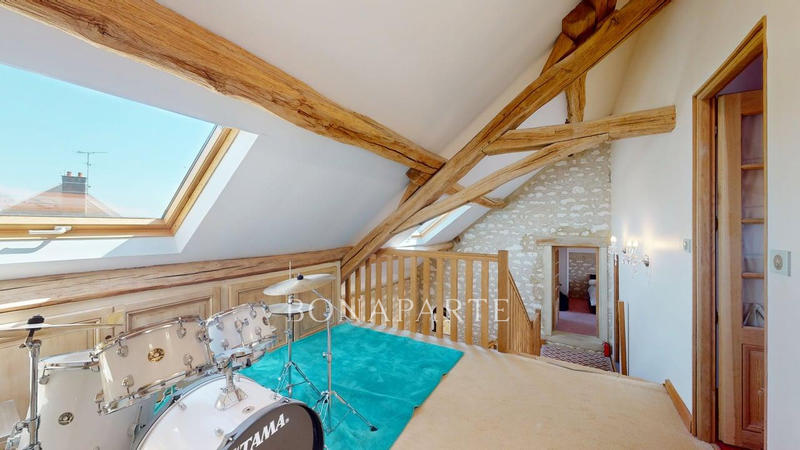 Maison - 280 m² - 7 pièces