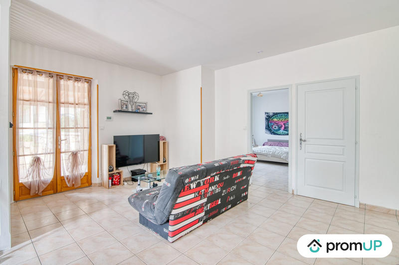 Maison traditionnelle - 340 m² - 16 pièces