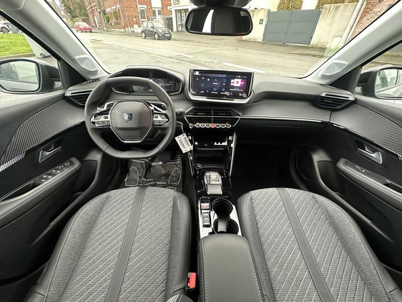 Peugeot 208 Allure Hybrid 110 e-Dcs6