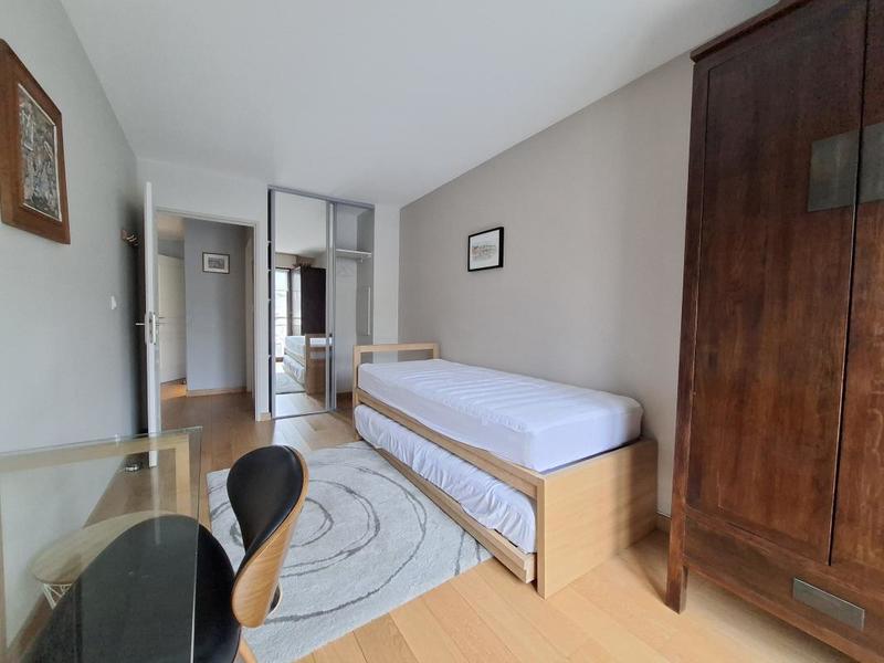 Appartement - 75 m² - 3 pièces