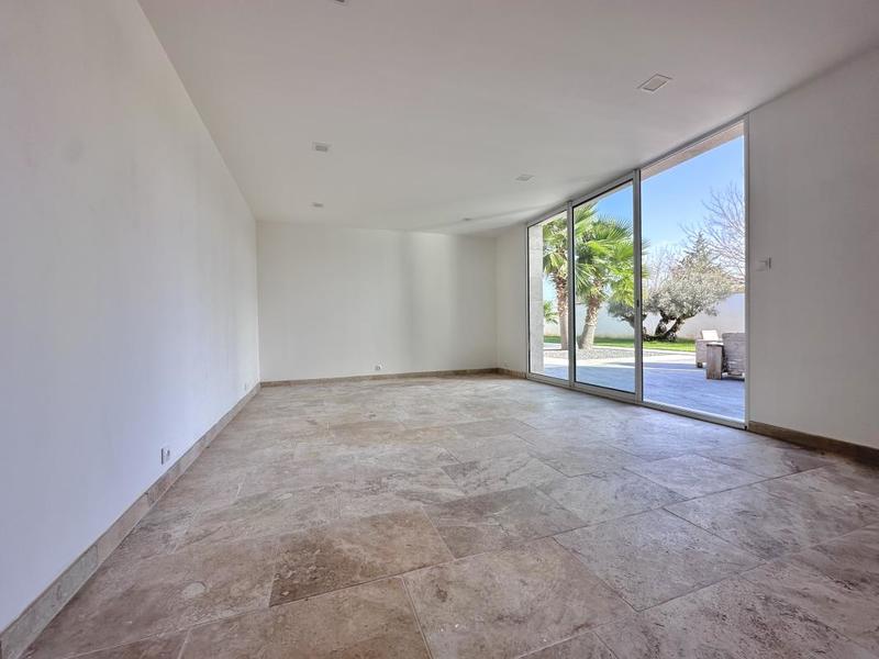 Maison - 288 m² - 7 pièces