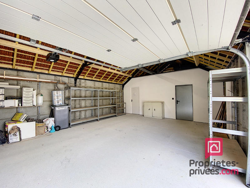 Parking / Garage - 89 m²