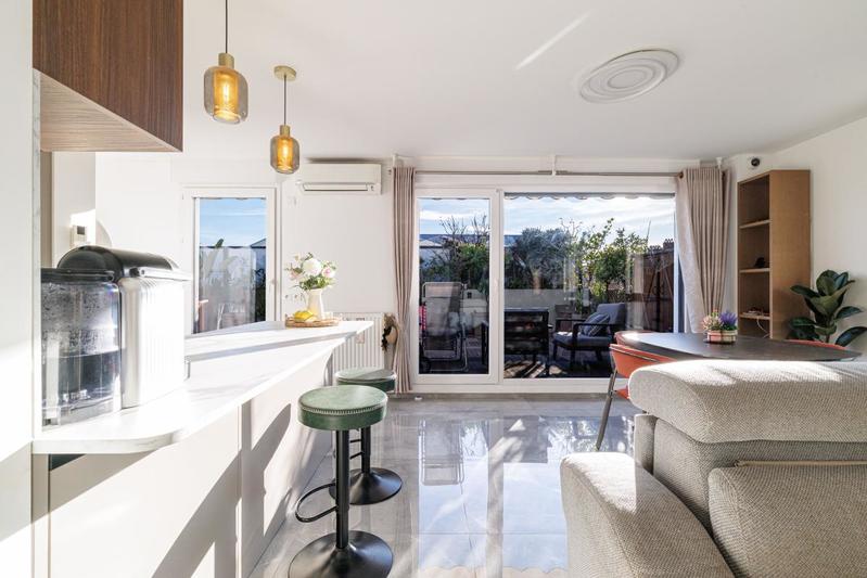 Appartement - 104 m² - 4 pièces