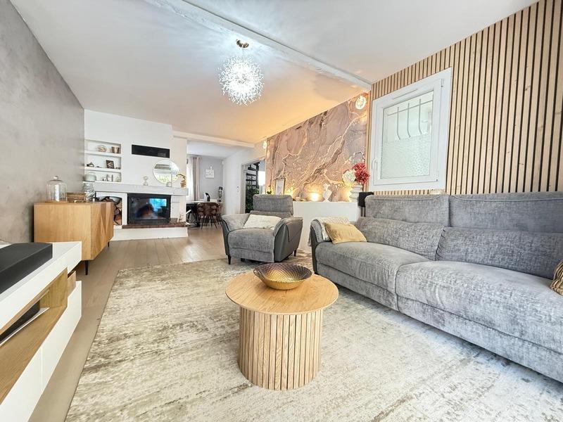 Maison - 110 m² - 5 pièces