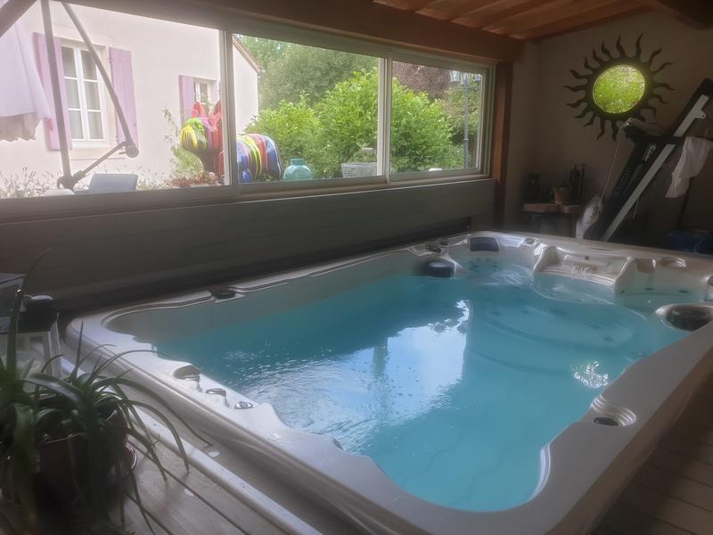 Maison - 201 m² - 7 pièces