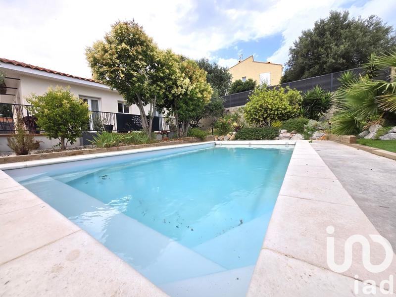 Maison - 300 m² - 12 pièces