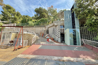 Maison contemporaine - 244 m² - 5 pièces