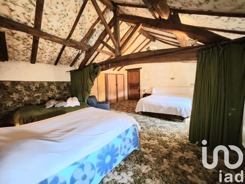 Maison - 200 m² - 5 pièces