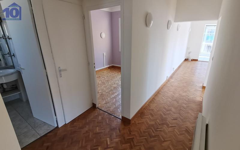 Appartement - 82 m² - 3 pièces