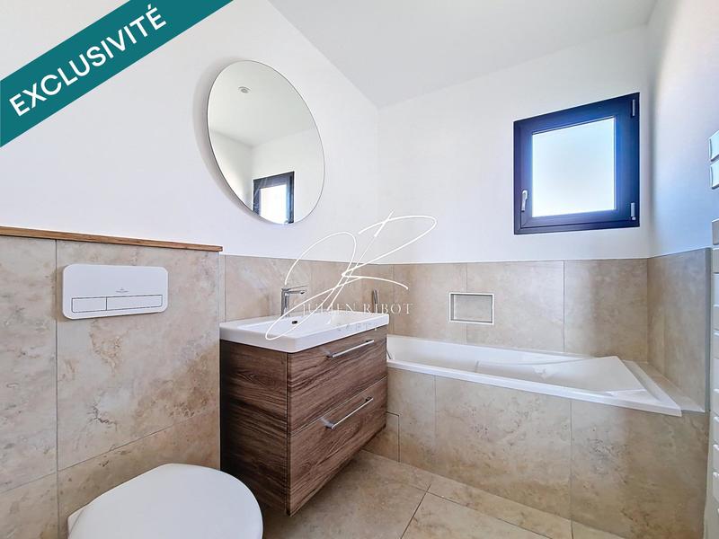 Maison - 94 m² - 4 pièces