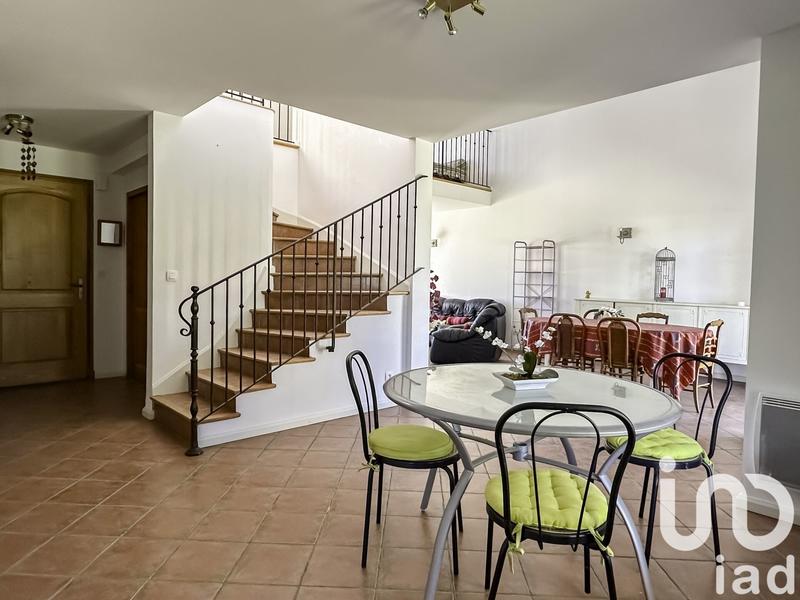 Maison - 115 m² - 6 pièces