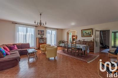 Maison - 143 m² - 5 pièces