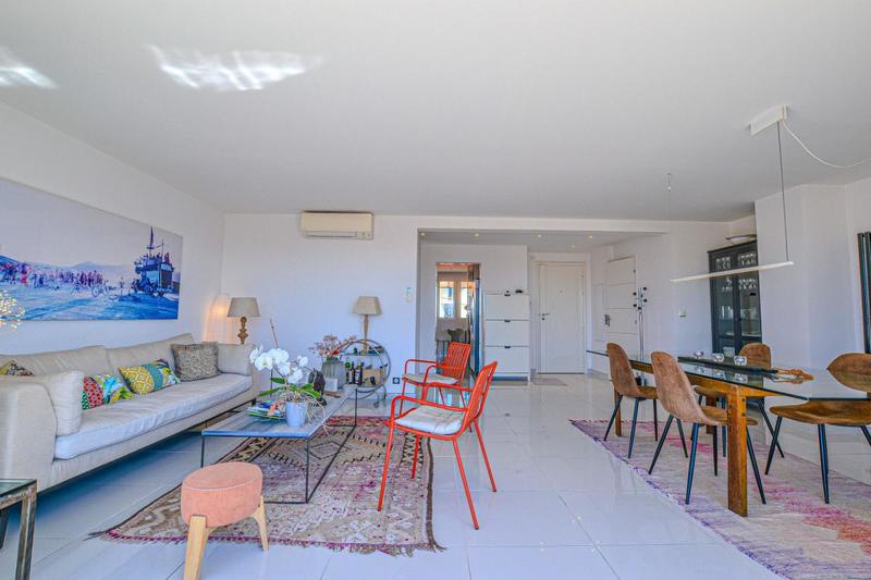 Penthouse - 93 m² - 3 pièces