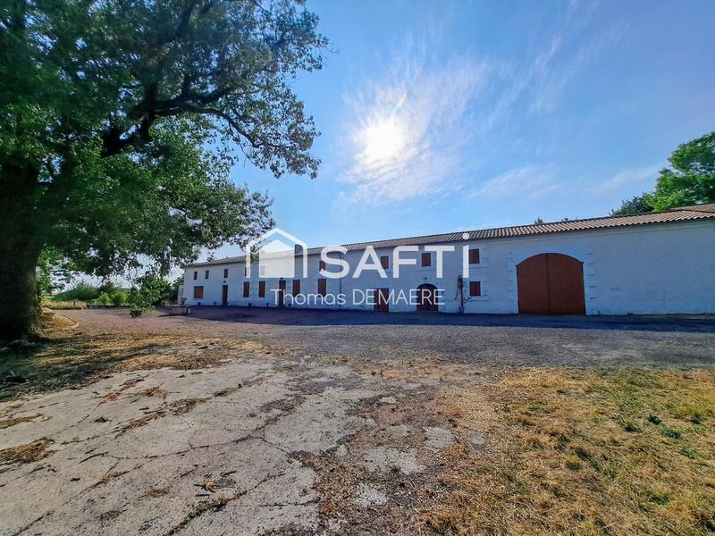 Maison - 214 m² - 8 pièces