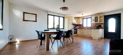 Maison - 88 m² - 4 pièces