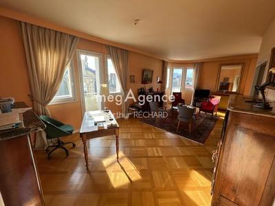 Appartement - 132 m² - 5 pièces