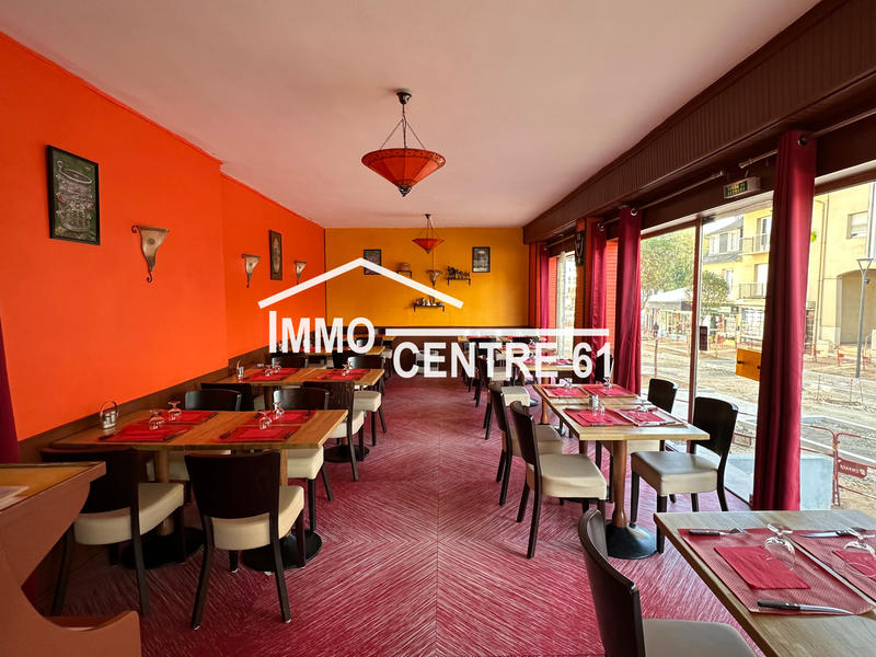 Maison - 490 m² - 14 pièces