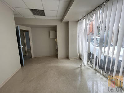 Local commercial - 177 m² - 6 pièces